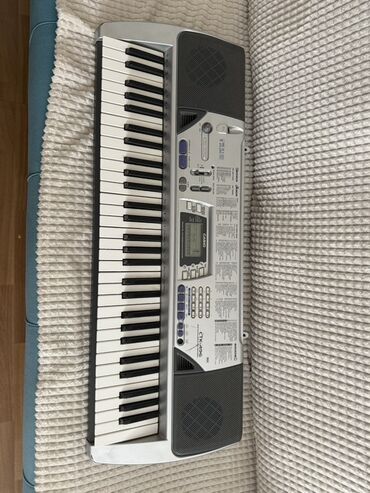 Akkordeonlar: Sintezator, Casio, İşlənmiş, Ünvandan götürmə
