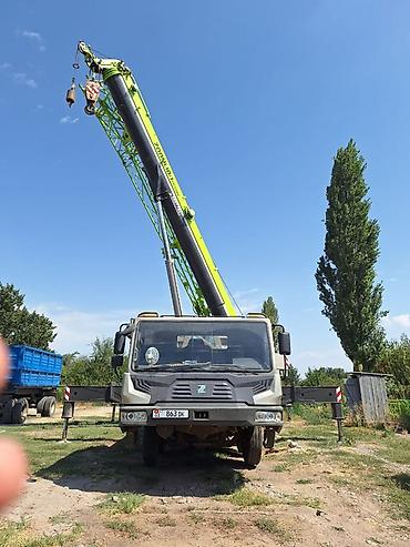 тракторы 25: Автокран, Zoomlion, 2019 г., от 30 м — 3