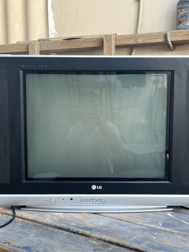lg 21: Телевизор