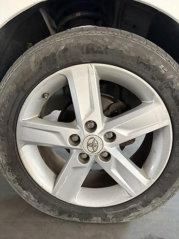 диски 17 тайота: Литые диски Toyota + шины RoadX 215/45 R17 Камри 50 - Комплект из 4 — 2