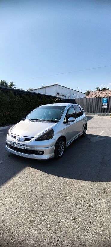 зимный шины: Honda Fit: 2003 г., 1.5 л, Вариатор, Бензин, Хэтчбэк