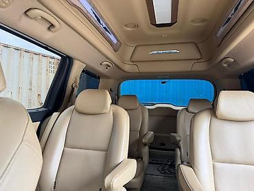 Kia: Kia Carnival: 2019 г., Минивэн — 3