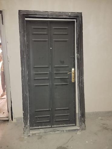 demir seyf qapi: Seyf qapı – polad materialdan, iki qanadlı konstruksiya. Seyf qapi — 1