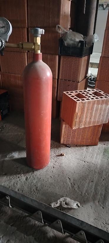 avtomobil kompressor ustasi: Qaz balonu – reduktorlu - Material: qalın divarlı metal silindr - — 1