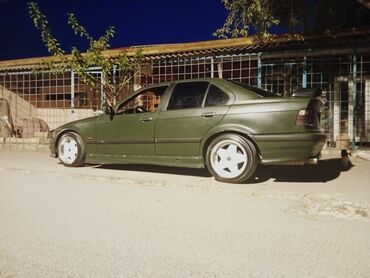Nəqliyyat: BMW 3 series: 1.8 l | 1994 il Sedan