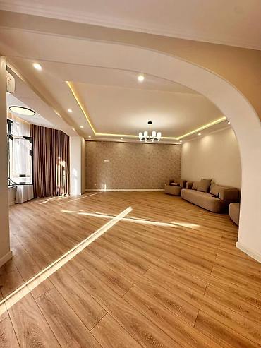 Продажа квартир: 5 и более комнат, 205 м², 2 этаж — 1