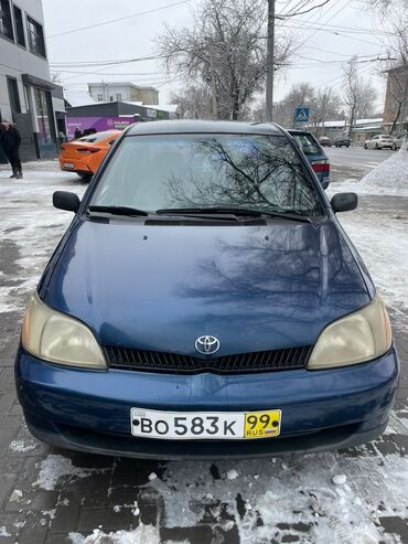 Toyota: Toyota Vitz / Platz / Yaris / Echo: 2001 г., 1.5 л, Автомат, Бензин, Седан