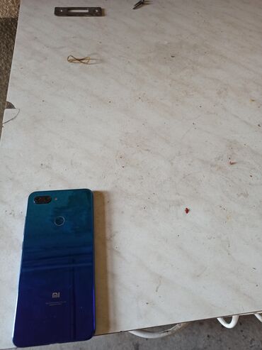 телефон ми 12: Xiaomi, Mi 8 Lite, Б/у, 64 ГБ, цвет - Синий, 2 SIM