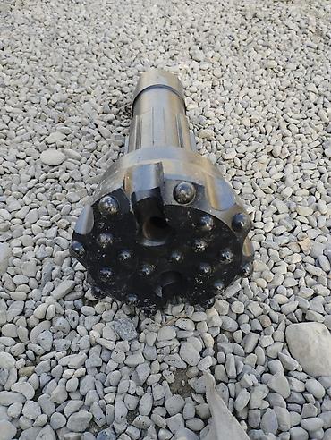 Буры: Буровая коронка по горным породам (ударно-вращательное бурение). - — 11