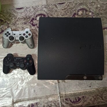 PS3 (Sony PlayStation 3): Продаю Sony PlayStation 3/// все остальное по телефону