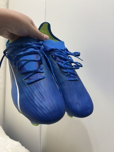 футбольная обувь: Футбольные бутсы ( сороконожки)Puma Ultra синего цвета с