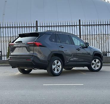 lexus 550: Toyota RAV4: 2021 г., 2.5 л, Автомат, Гибрид, Внедорожник — 3