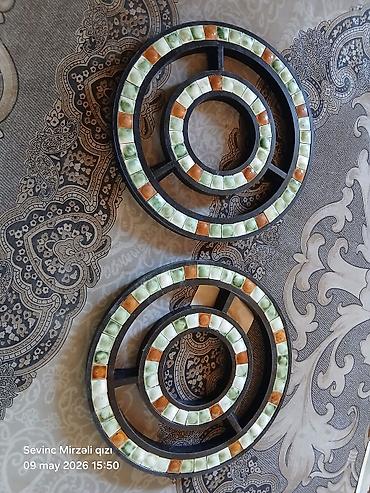 Sovet dövrünə aiddir. Qiymət bir ədədinı aiddir. 25 azn. Mozaika