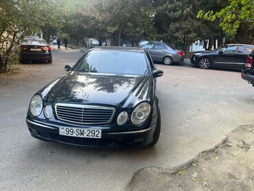 f10 disk: Mercedes-Benz E-Class sedan (W211), qara rəng. - Kuzov: 4 qapılı