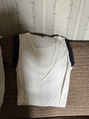 Köynək və bluzalar: Kofti v otlicnom sostoyanii — 10