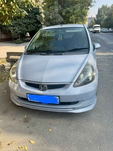 купить резину на ниву: Honda Fit: 2003 г., 1.5 л, Автомат, Бензин, Хэтчбэк