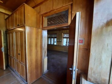 Продажа домов: Дом, 200 м², 12 комнат, Собственник, Старый ремонт at lalafo.kg — 7 Продажа домов: Дом, 200 м², 12 комнат, Собственник, Старый ремонт — 7