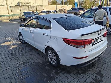 стёк: Kia Rio: 2016 г., 1.6 л, Автомат, Бензин, Седан — 5