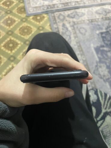 Apple iPhone: IPhone Xr, 64 ГБ, Черный, Чехол, 76 % — 10