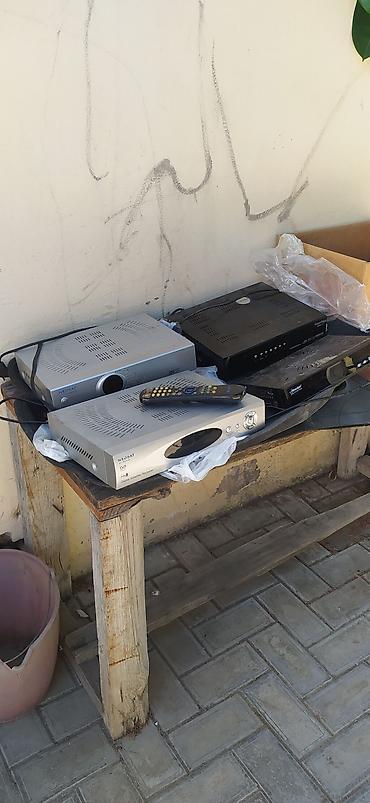 aparat internet pe televizor: Məhsul: Peyk TV qəbulediciləri (receiverlər) dəsti Təsvir: - — 3