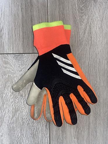 латексные: Вратарские перчатки Adidas Predator (серия без застёжки) обе отдам за — 2