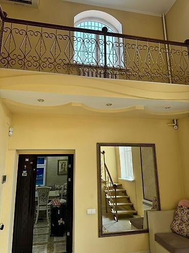 Долгосрочная аренда домов: 186 м², 5 комнат, Парковка, Балкон застеклен, Бассейн — 21