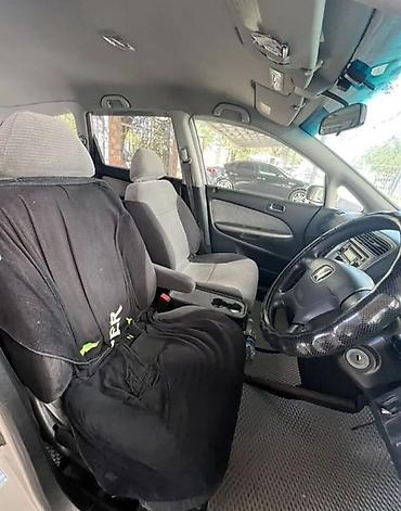step wgn: Honda Stream: 2003 г., 1.7 л, Автомат, Бензин, Минивэн — 4