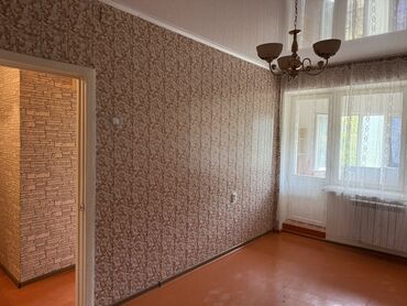 продажа домов александровка: Продается одна комнатная квартира квартале победа