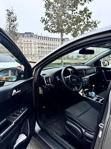 kia sportage: Kia Sportage: 2.4 l | 2019 il Krossover — 10