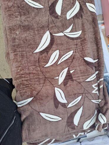 Ćebad i pokrivači: Veličina - Singl — 5