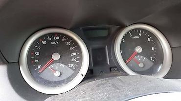 auto kamera 3 u 1: KILOMETAR SAT ZA RENAULT MEGANE — 1