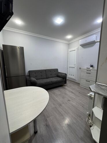 Köhnə tikili: Bakı, 28 May, 2 otaqlı, Köhnə tikili, m. Nizami, 31 kv. m