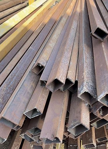 Металлопрокат: Məhsul: 40/25 profil qalınlıgı 2 mm uzunlugu 1.97–2 metrə 1 ədədi 3.50 — 2