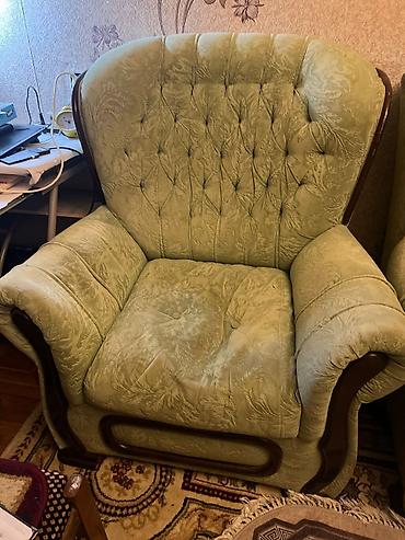 Divanlar: Klassik üslubda üçlü divan – yataq funksiyalı - Rəng: açıq yaşıl — 10