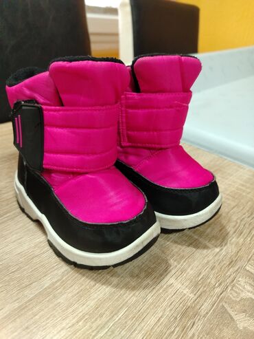 polovne nosiljke za bebe: Boots, Size - 23