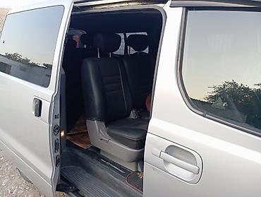 maşınlar 07: Hyundai H-1 (Starex) mikroavtobus - Korpus: gümüşü rəng, ön və arxa — 8