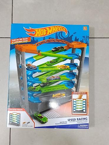 Игровой набор Hot Wheels — вертикальный многоуровневый трек Speed