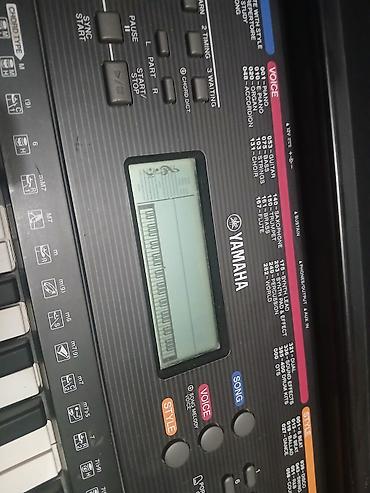 Синтезаторы: Продаю или меняю Синтезатор Yamaha PSR-E263 с нотной подставкой и — 4