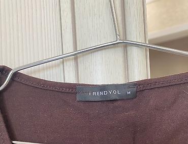 uzun boğaz cekme: Trendyolmilladan alınıb, crop, yaxası çarpaz açıq modeldir, az — 2