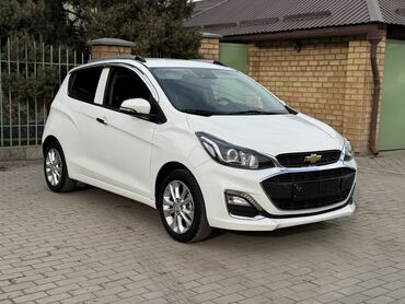 Chevrolet: Chevrolet Spark: 2019 г., 1 л, Вариатор, Бензин, Седан