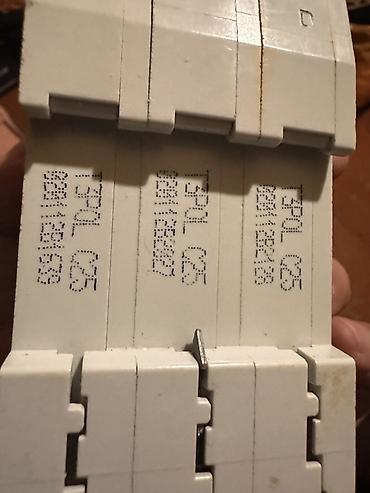 ucuz mal: Siemens Elektrik avtomat, 3 faza, 400 Vt, Kredit yoxdur, Zəmanətli, Ünvandan götürmə, Ödənişli çatdırılma — 4