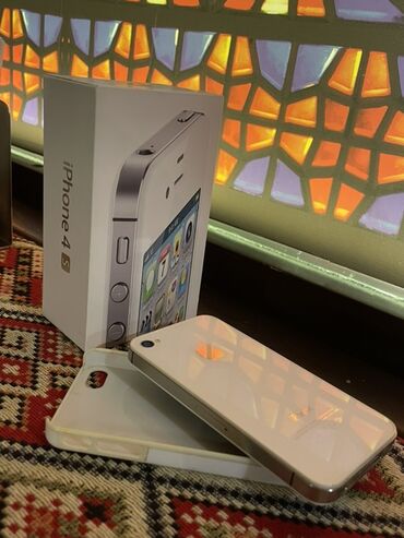 айфон 4 новый: IPhone 4S, Ağ
