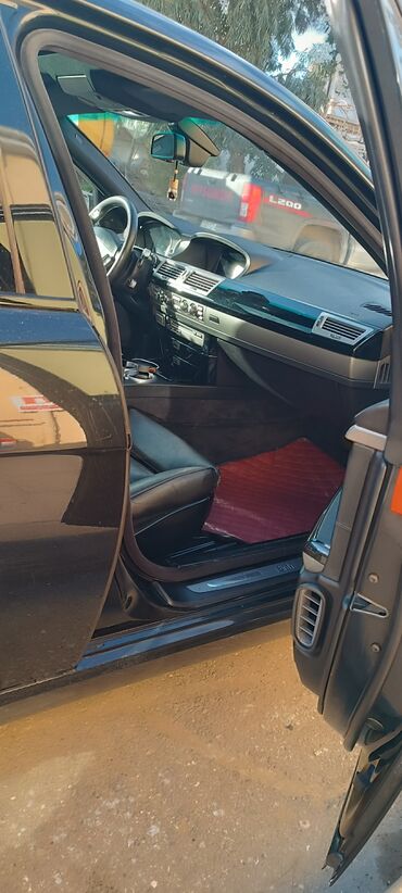 BMW: BMW 7 series: 4.8 l | 2006 il Sedan — 8