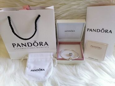 Narukvice: Pandora narukvica u originalnom pakovanju + gratis 1 privezak — 24