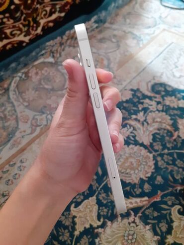 Apple iPhone: IPhone 13, Б/у, 128 ГБ, Старлайт, Зарядное устройство, Кабель, Чехол, 17 % — 3