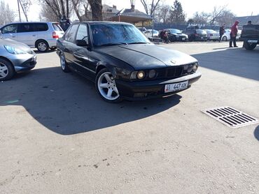 BMW: BMW 5 series: 1993 г., 2.5 л, Механика, Бензин, Седан