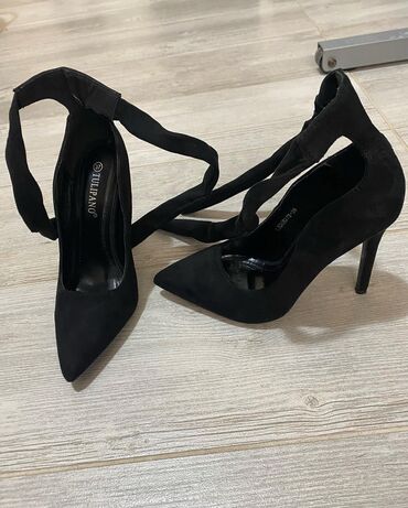 Women's Footwear: Γόβες. 1 φορά φορεμένες