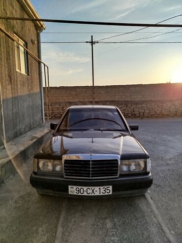 Mercedes-Benz: Mercedes-Benz 190: 2 l | 1992 il Sedan