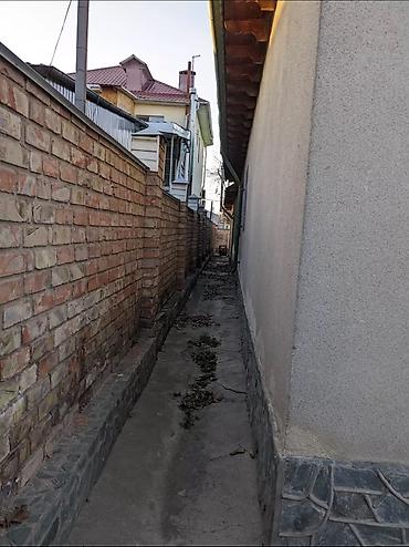 Продажа коттеджей и домов: Агентствам не беспокоить. Продается дом, район первая Киргизия — 12