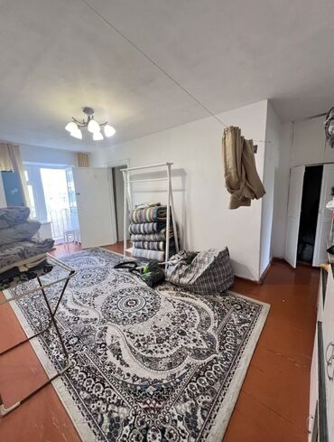 Продажа квартир: 3 комнаты, 68 м², Хрущевка, 4 этаж, Старый ремонт at lalafo.kg — 1 Продажа квартир: 3 комнаты, 68 м², Хрущевка, 4 этаж, Старый ремонт — 1